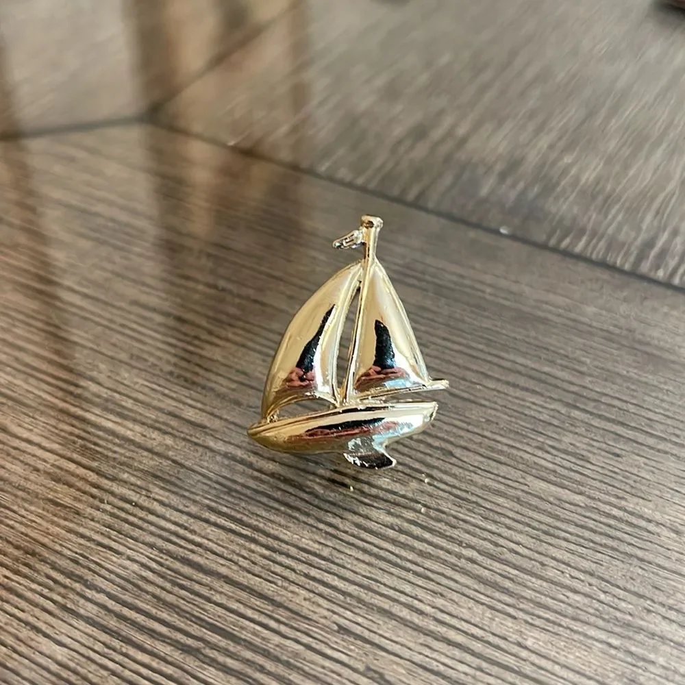 Vintage Gold-tone Sailboat Pin - Nautical Theme Brooch